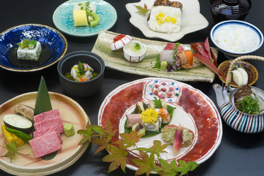飛騨の食を満喫【 旬の懐石コース 】