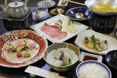 飛騨牛など飛騨の旬を楽しむ懐石【月コース】（写真は一例です）