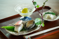 【欅の宿 縁の食事&素泊まり】信楽で暮らし、自ら土を耕す料理人が、採れたての野菜そして厳選された食材を活かし、一日一組のために、心を尽くします。