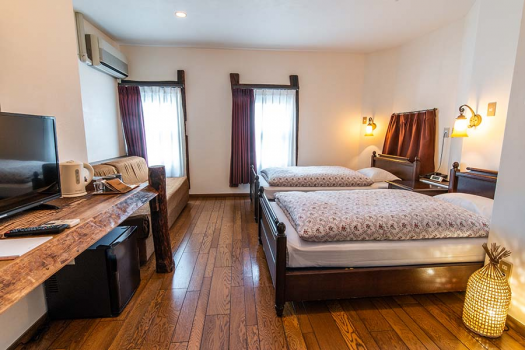 Classic Twin with Private Bathroom Classic Twin with Private Bathroom