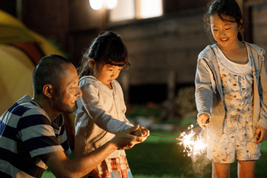 夏はお子様連れとバーベキュープランのお客様に手持ち花火プレゼント