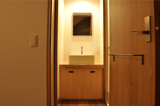 Log Family Room with private bathroom