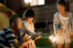 夏はお子様連れとバーベキュープランのお客様に手持ち花火プレゼント