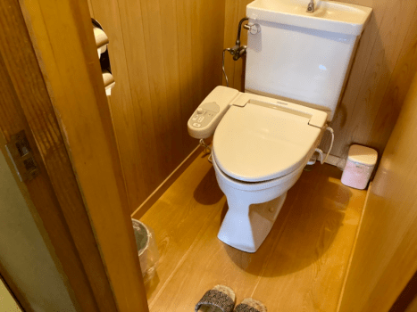 Japanese Standard room in main building, reinforced concrete, second or third floor