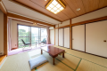 Japanese-style room: 8 tatami mats + carpeted area: 2 tatami mats Japanese-style room: 8 tatami mats + carpeted area: 2 tatami mats
