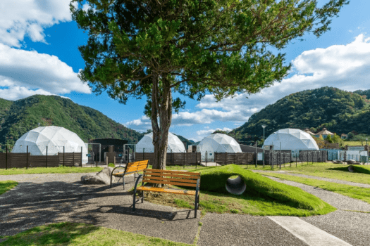 【素泊まり/お食事無し】お食事は自由にお持ち込みOK♪素泊りで楽しむドッググランピング【愛犬とグランピング/温泉チケット付】