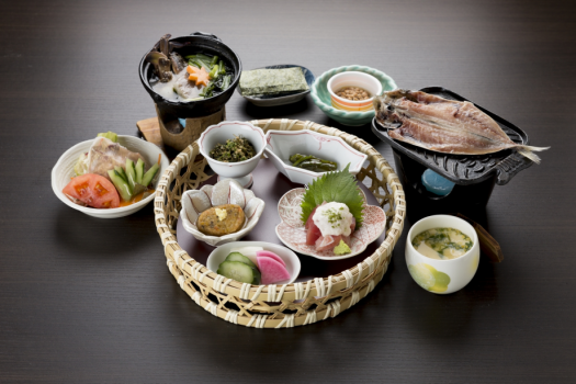 【選べる乾杯ドリンク＆お土産ジェラート】別邸で食す最高級イタリアン 伊豆食材で奏でる贅沢フルコース