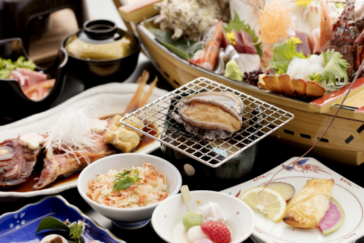 【お料理豪華版】豪華海鮮～イセエビ・アワビ・金目鯛・舟盛～海一望の露天風呂付き客室