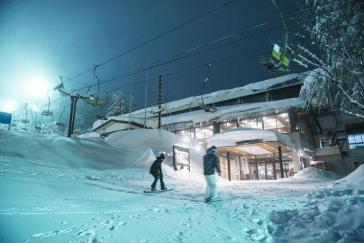 【Standard Plan】Direct Access to Zao Onsen Ski Resort Slopes☆Zao Beef Wood-Fired Grill Dinner + All-Inclusive Drinks