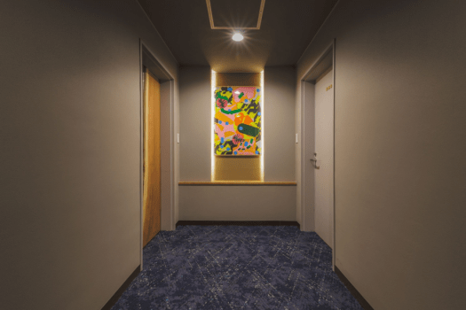 Executive Suite - approx. 70 m&sup2; - top floor -  Limited to one room / Non-smoking