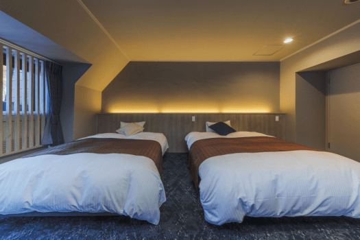 Executive Suite - approx. 70 m&sup2; - top floor -  Limited to one room / Non-smoking