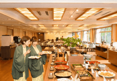 [One Night with Breakfast] Enjoy Dinner Freely in Tendo Onsen Town