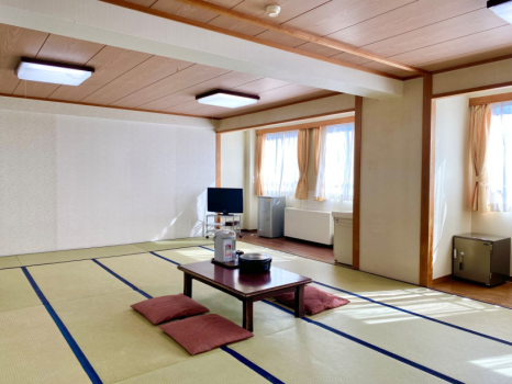 A館2F　22.5畳和室　アウトトイレ・バス