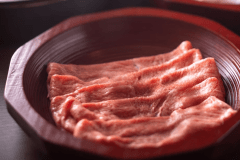 【夕餉 通年】豊かな風味と質の高い霜降り肉が特徴。ブランド牛・但馬牛[一例]