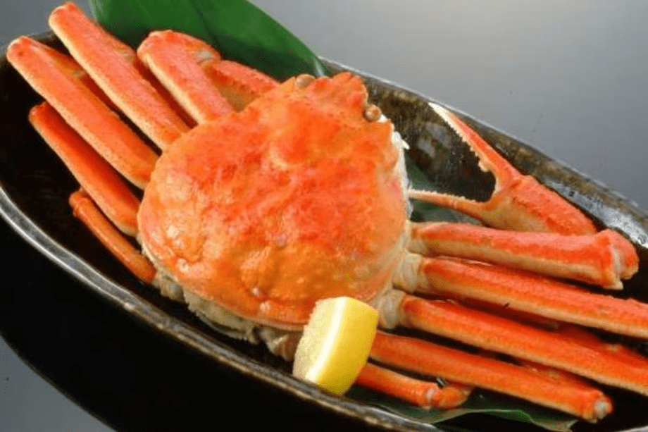 お一人様丸ごと一杯のボイルガニ付き［一例］