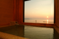 1日4組様限定♪展望温泉石風呂客室からは、絶景夕日を独り占め