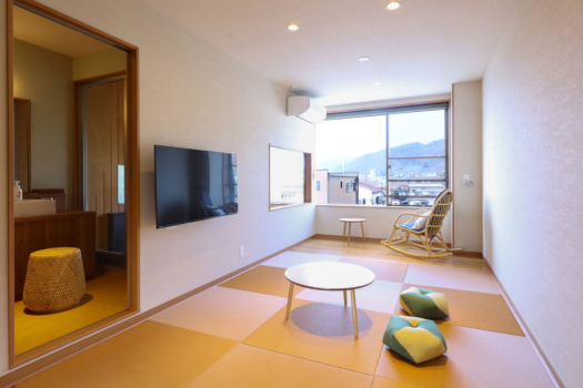【温泉展望風呂付き客室■街側303】