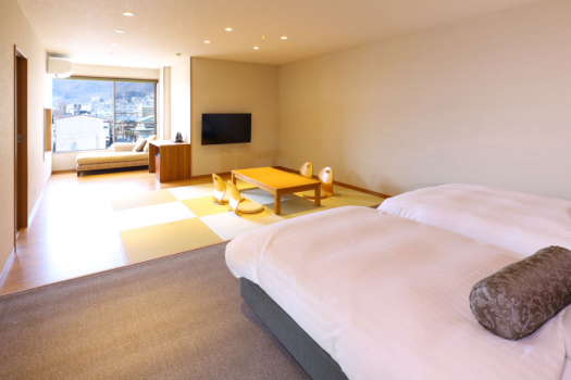 【温泉展望風呂付き客室■街側306】広めの街側のお部屋です