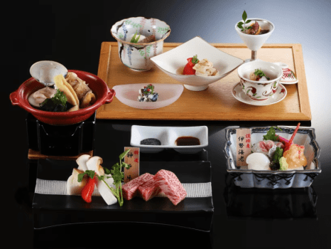 4～5月　至宝会席　ご夕食一例