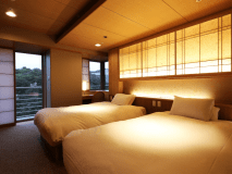 中央館｜5～8Ｆ｜和洋室[10畳+TW+ﾘﾋﾞﾝｸﾞ]玄関側（禁煙/68平米）