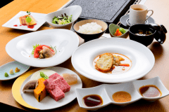 【日帰り（ランチのみ）】飛騨牛茶寮「神月」で味わう☆飛騨牛ランチコース★