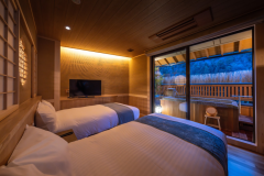 忍冬の間　ベッドルーム