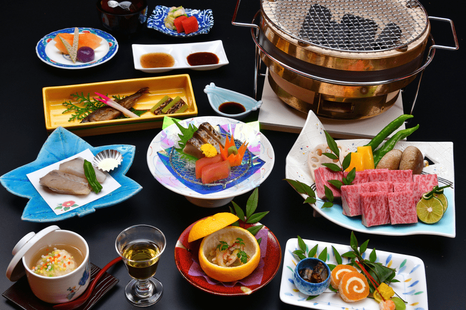 ◆人気No1コース　A5等級飛騨牛を贅沢に炭火焼で食す会席料理　お肉は2名様盛り