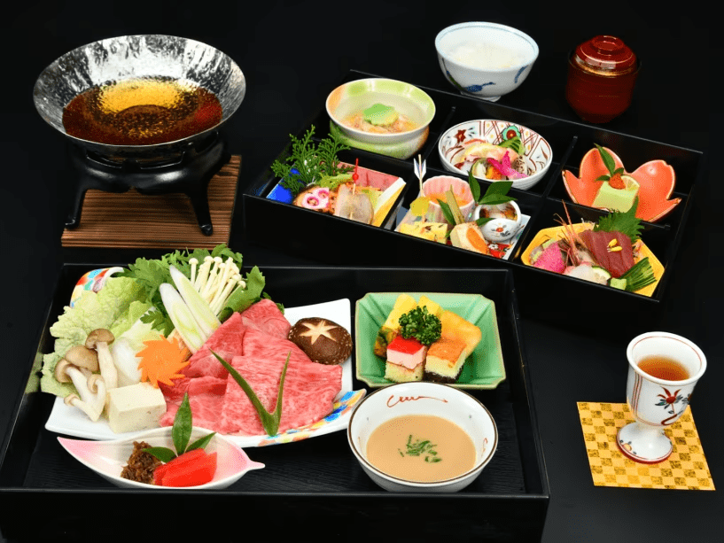 ◆A5飛騨牛味しゃぶをお部屋食で贅沢に！配膳回数を抑えプライベートを大切にしたわん泊亭御膳