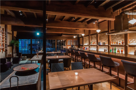 【レストラン-Cafe & Bar】ご夕食時は1階ダイニングにて「創作ディナーコース」を