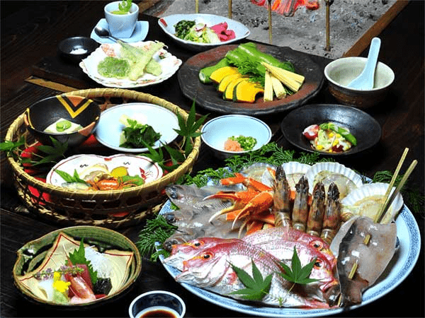 焼き立てアツアツ！海鮮づくしコース　囲炉裏会席