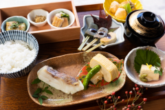 Standard plan with breakfast