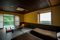 【半露天風呂付き】角部屋／和室ベッドルーム10畳／バス付