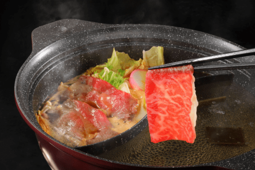 欲張りにどちらも味わう！2つの名物料理「温玉すきやき&times;源泉しゃぶしゃぶ膳」