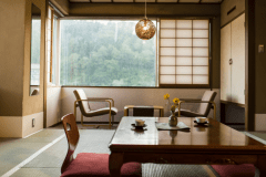 【本館／和室】当館一番人気、12畳で広々としたお部屋（バス・トイレ付）