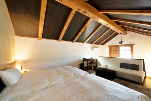 【文庫倉】作為閣樓的臥室擁有充足的空間，也可加設加床。