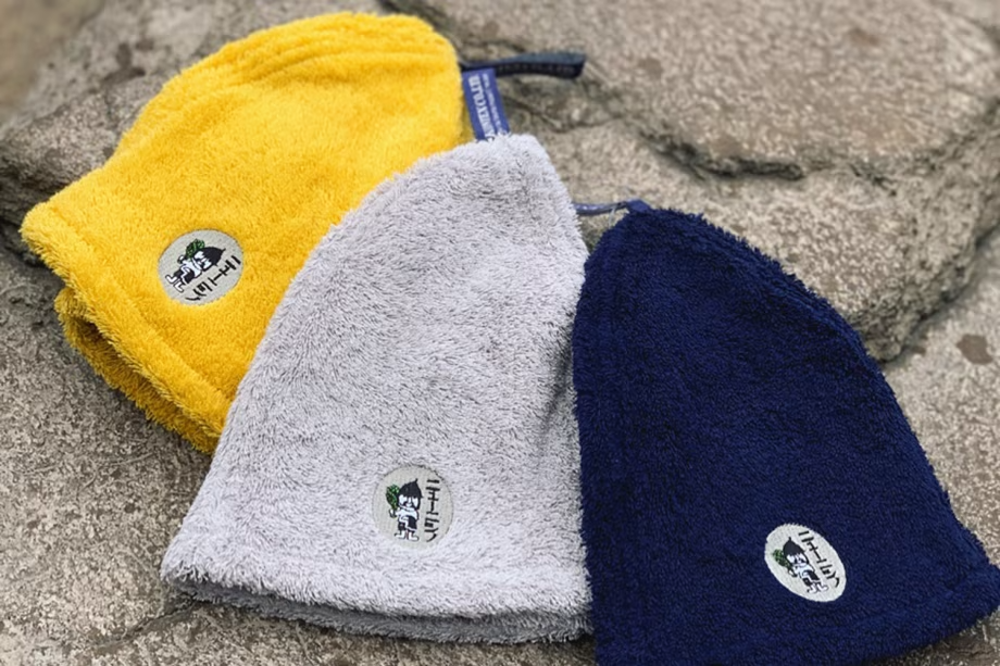 <当館オリジナルサウナハット>サ活をさらに快適にお楽しみください。 <当館オリジナルサウナハット>サ活をさらに快適にお楽しみください。