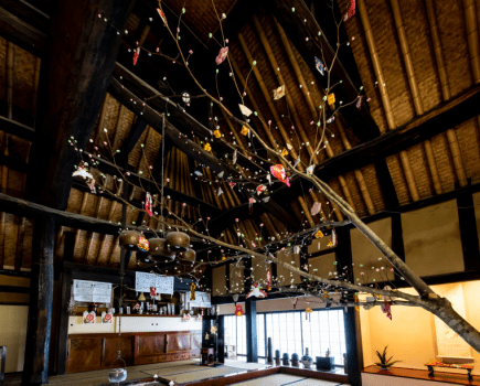 【伝承千年の宿佐勘】秋保の歴史に触れることができる主屋ギャラリー。