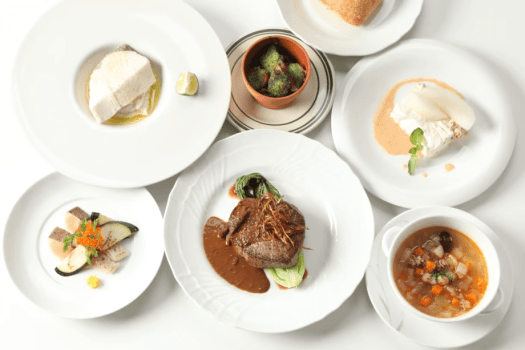 【4月限定の大人の休日】基本料金で夕食を無料グレードアップ！春の那須で静かな美食旅《1泊2食付/レストラン食》