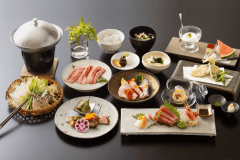 【基】ＨP特典夕食時ドリンク50％OFF！旬材満載の和会席と美肌の湯を楽しむ♪1泊2食の基本プラン！