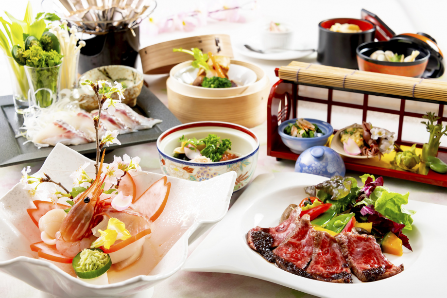 春らしく淡い色合いの華やかな会席料理 春らしく淡い色合いの華やかな会席料理