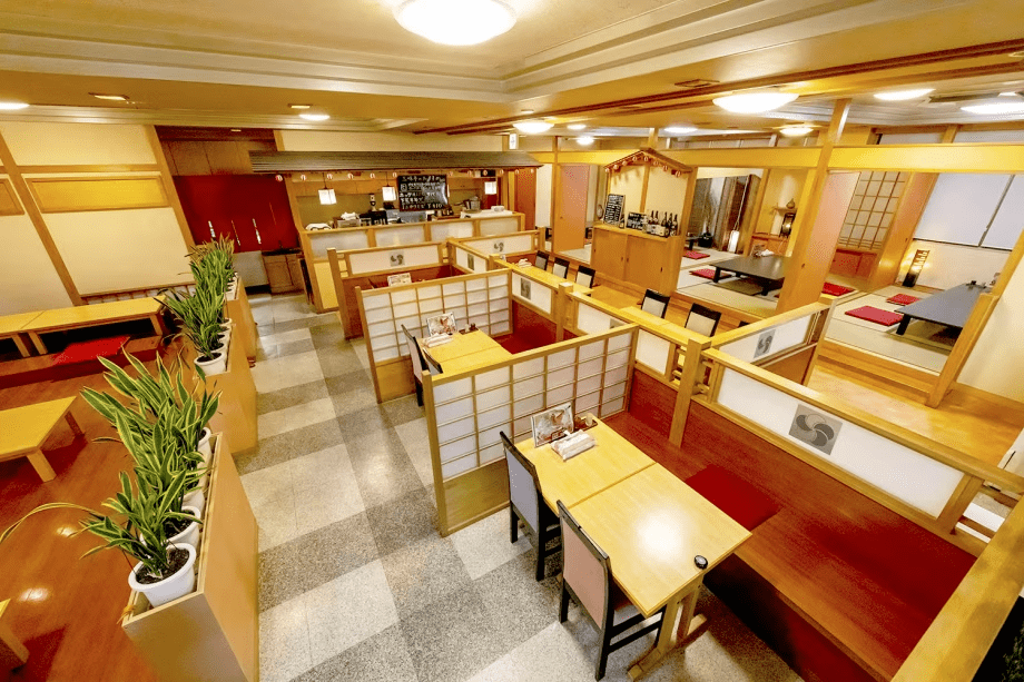 館内居酒屋「三味亭」店内。ホテルシンフォニー本館１階にございます。