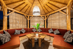 太陽と星が輝く宿「季楽～KIRA～」