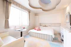 スタンダードダブル【バストイレ付★WiFi無料】※この写真は一例です