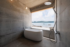 【ホライゾン デラックス ヴィラ・トリプルベッド】バスアメニティは全てAesopのものを使用