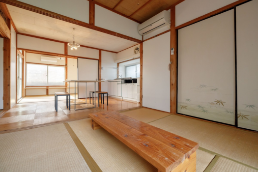 「小路ぬける砂浜の宿」呑ドコロ