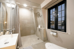 【デラックスダブル】　洗面所