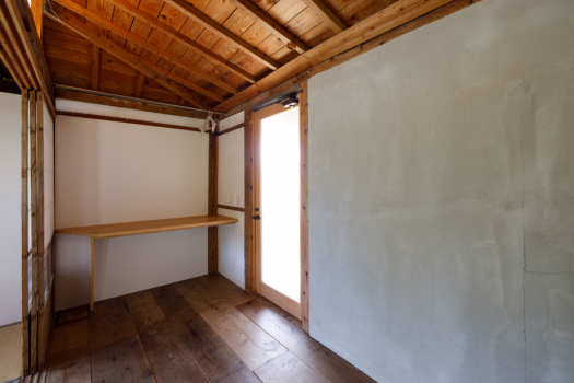 「時うつろう小屋組みの宿」読ドコロ