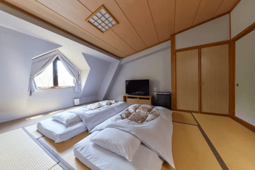 Japanese-Style Room (10-Tatami) Japanese-Style Room (10-Tatami)