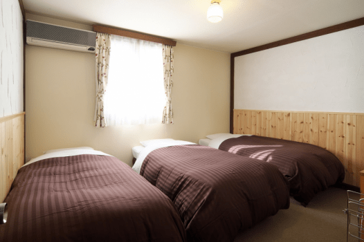 洋室トリプルルーム