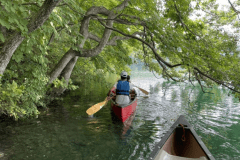 カナディアンカヌーに乗って、信州屈指のきれいな「青木湖」で大自然を満喫！